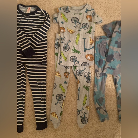 Kids Size 6 Pajama Bundle - Picture 5 of 12